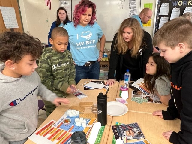 Mayfield-Elementary-school-visit