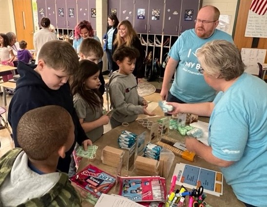 Mayfield-Elementary-school-visit